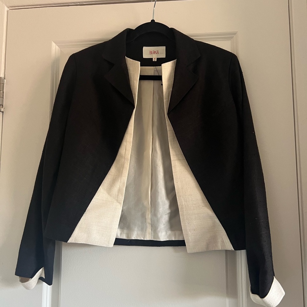 Black and White Cropped Blazer with Textured Fabric